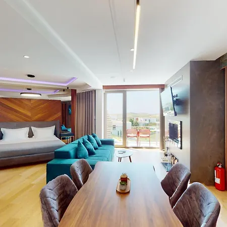 Luxury & Διαμέρισμα Shetaj